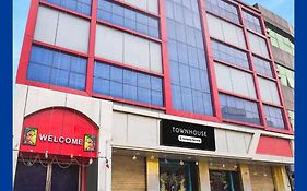 Super Townhouse Butler Road Near Maripur Chowk